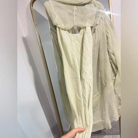 ASOS DESIGN RUFFLE MIDI DRESS WITH FLORAL EMBELLISHMENT DETAILS GREEN Size US 2 - Picture 10 of 11